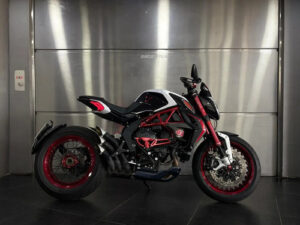 D_854263-MLA110281320629_042026-O Mv Agusta Dragster 800 Lewis Hamilton Edicion Especial 4/144