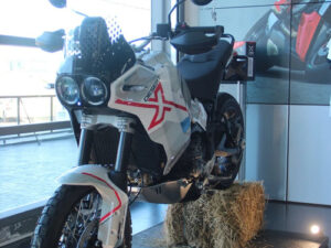 D_651379-MLA113917611775_062026-O Ducati Desert X 950 - Edicion Especial - 36 Cuotas Fijas