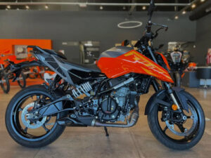 D_659234-MLA93899374471_102025-O Ktm Duke 250 G3 - Bonificación Exclusiva!