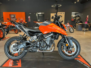 D_810800-MLA90356400909_082025-O Ktm Duke 250 Solo 620 Km