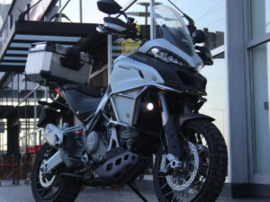 D_955283-MLA116367174964_092026-F Ducati Multistrada 1200 Enduro Full Accesorios - Contado!