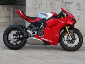 D_939352-MLA117424652590_102026-F Ducati Panigale V4r 2026 - Precio Bonificado - Permuta